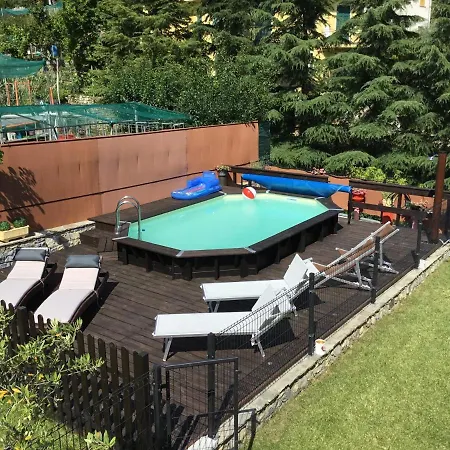 בית נופש Casa Bea Con Piscina E Giardino