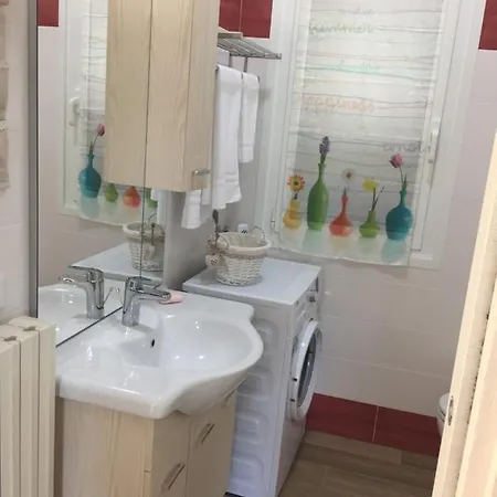 Casa Bea Con Piscina E Giardino Holiday home Caravonica