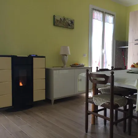 Holiday home Casa Bea Con Piscina E Giardino *