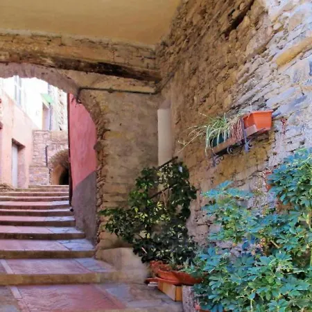 Casa Bea Con Piscina E Giardino Holiday home